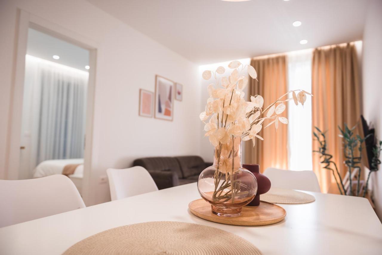 Tam Skanderbeg Square City Center Apartment No4